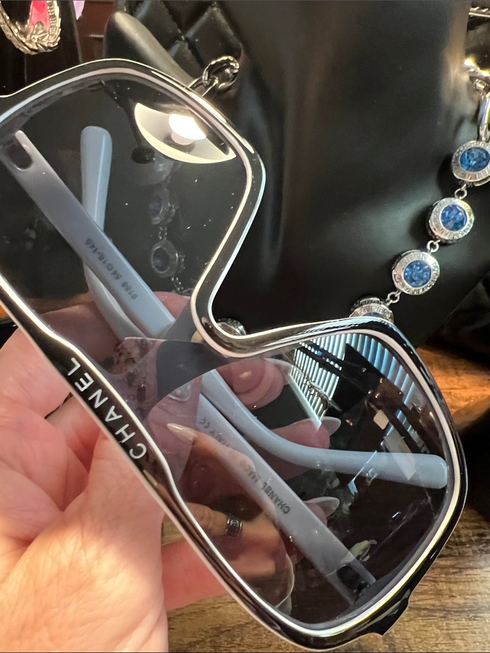 Black & White Oversized Shield Sunglasses - Elegant Contrast